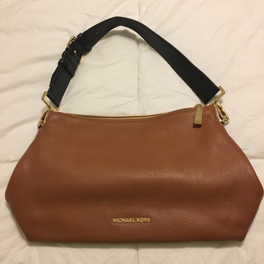 Stylish Michael Kors Handbag